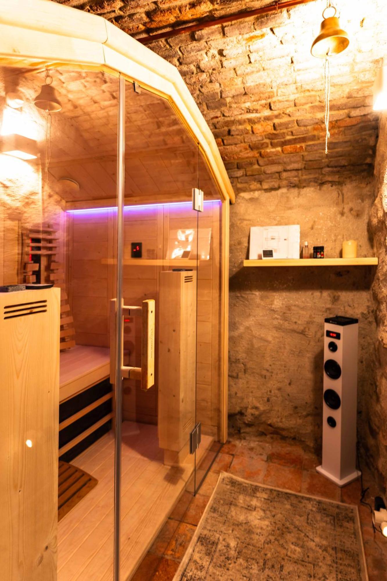 La Chicca In Pieno Centro Storico Con Sauna E Parcheggio Gratuito Удине Екстериор снимка